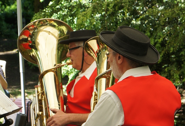 inauguration de la gloriette du parc de Beausjour